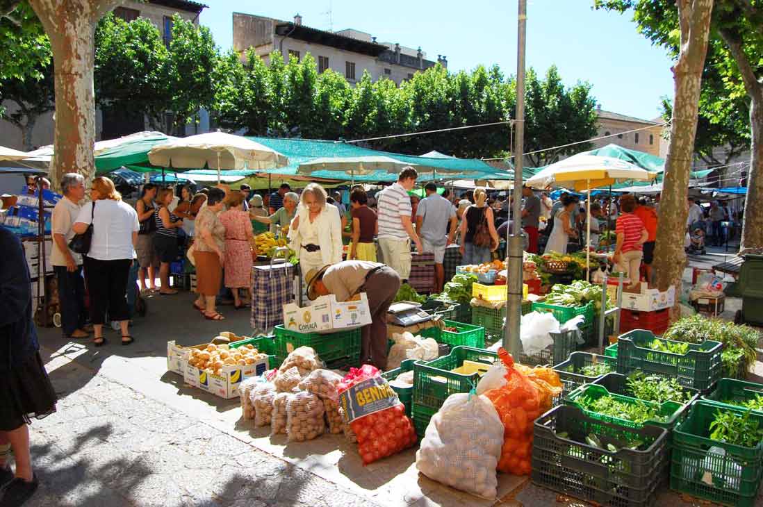 magic of the fair in Pollensa